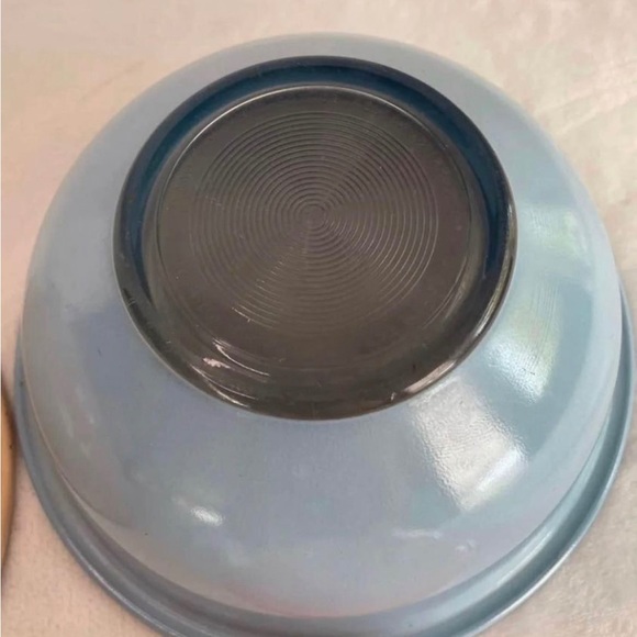 Vintage Pyrex Clear Bottom Mixing Bowls Set of 4 - Picture 7 of 10